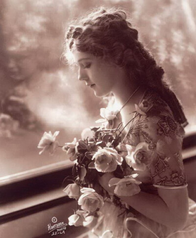 Mary Pickford