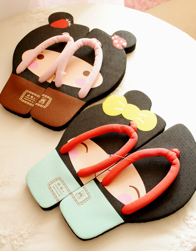 可爱卡通人字拖