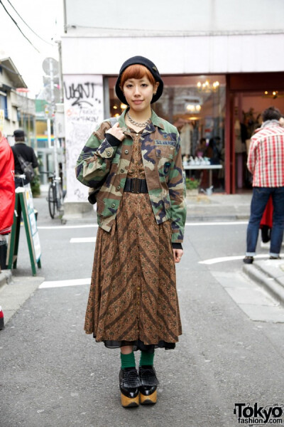 Beret, Vintage Debt &amp; U.S. Army Camo Jacket