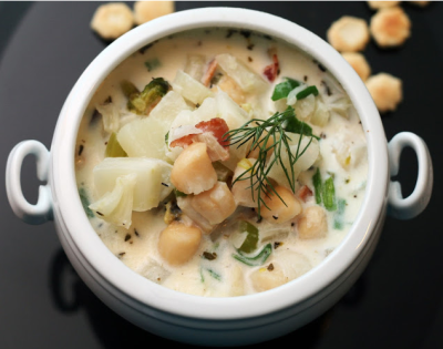 Scallop and fennel chowder