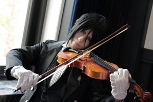 那个执事，乐师【小提琴。。帅啊】