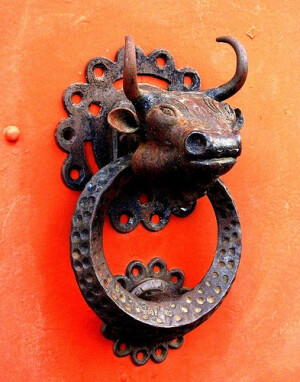 Door knocker