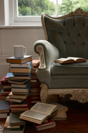 书＋咖啡＋舒适的沙发＝一个下午