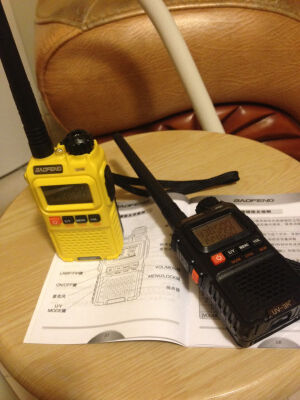 和女儿玩黑猫警长