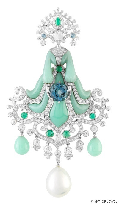 Van Cleef & Arpels...