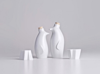 Luiz Pellanda陶瓷系列家居用品，有调味瓶、烛台、花瓶等等。这些美丽的作品，做工精致，形态可爱，都已经获得了国际提名。