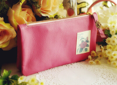 很洋气的桃粉色钱包，容量不小~做手包及包中包都不错哦~