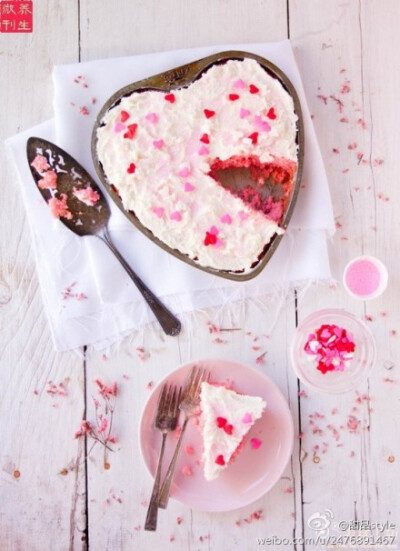 情人节你送TA了吗？一份甜甜的爱——玫瑰蛋糕~想说的都在蛋糕里面……用心去吃就好……自然就懂~