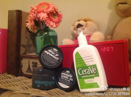 [X]CeraVe-Hydrating Cleanser,Lush-Mask of Magnaminty,Lush-Catastrophe Cosmetic,Bonanza-Cosmet 一件好用的產品我也未必能用完，因為我是個貪新鮮的人，常常買了新的就忘了舊的，所以被我光光的產品絕對是很棒很棒的東西看看一月有哪些產品被我用光光了吧：1. 寶藝黑凍膜 2. Lush的Catastrophe Fresh Mask 3. Lush的Mask of Magnanimity 4. Cerave潔面乳（又回購了）