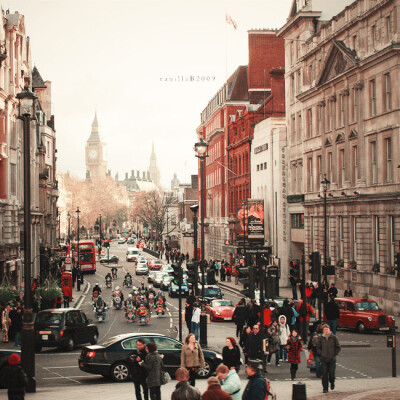 伦敦。