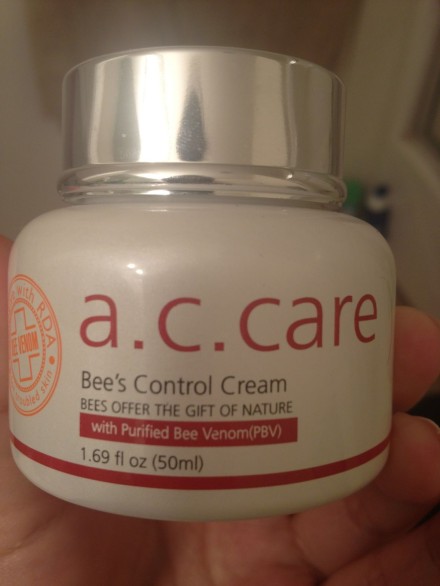 [X]A.C.Care-Bee's Control Cream 这款cream 对祛除痘印非常非常有效