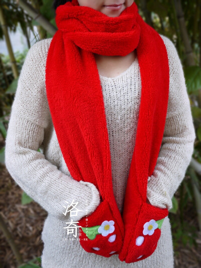 超长m草莓圣诞毛毛围巾手套一体韩国韩版天冬季可爱围脖女