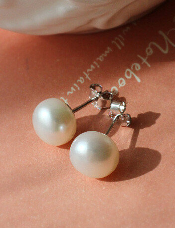 彭伯里银饰不败的经典纯银纯天然馒头珍珠复古素银耳钉