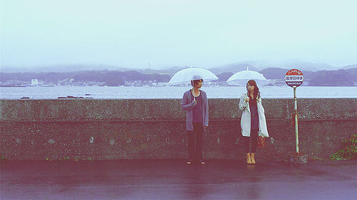 不必说了 你不能说我爱你 不必说对不起 那你还能说什么？ 请别再说你是爱我的 你的心都质疑了 还有什么必要再说出口