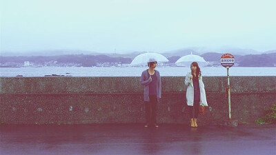 不必说了 你不能说我爱你 不必说对不起 那你还能说什么？ 请别再说你是爱我的 你的心都质疑了 还有什么必要再说出口