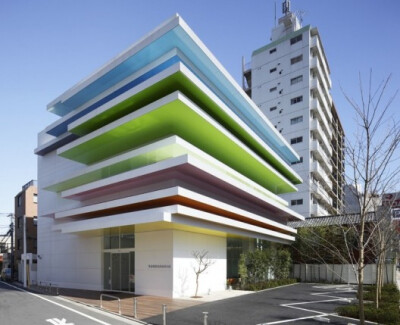 Sugamo Shinkin Bank, Shimura Branch / Emmanuelle Moureaux Architecture + Design