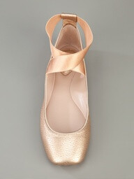 flats made to look like pointe shoes! I love these!