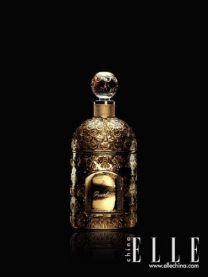 Eau de Cologne Impériale 帝王之水 1853年，“法国娇兰”创始人老娇兰先生被拿破仑三世皇后Eugenie欧也尼钦点为御用香水专家。而当日特为皇后研制的“帝王之水”(Eau De Cologne Imperiale)迷人香水及其尊贵的金箔蜂姿香水瓶，不仅开创了“法国娇兰”与皇室的渊源，更成为留香百年的奢华传奇。迄今为止，“法国娇兰”为欧洲半数以上的贵族提供香水，比利时王后、俄罗斯公主等都和“法国娇兰”有着不解之缘。星移斗转，两百年枝繁叶茂的成长成就了今日的法国娇兰，今天，无论是香水、护肤品，还是彩妆，“法国娇兰”都已成为贵族们不忍割舍的美丽情结，并将延续她的神话传奇。