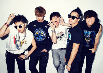 BIGBANG Extraordinary 20's 2048*1447