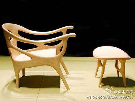 日本家具公司kitani与巴黎设计师Helle Damkjær合作的一组家具，K-chair k-plus。