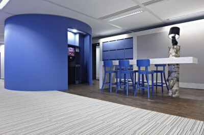 M+R CTAC 0118572 700x466 Inside CTACs Flexible And Colorful Head Offices