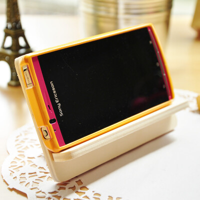 三年二班●创意生活zakka风iphoneS木质手机架手机座车载支