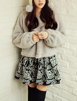 韩国精致刺绣大玫瑰花朵百褶蓬蓬半身厚款短裙可爱又精致