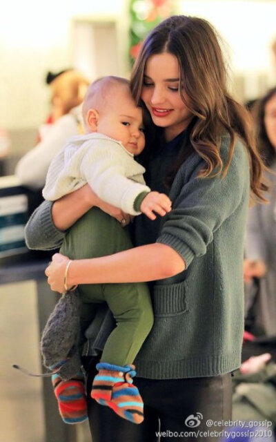 Miranda Kerr With Flynn Bloom - 好有愛.