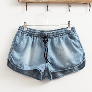 盛夏百搭の抽绳磨白牛仔短裤，热裤。