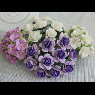 40 Mixed size of Handmade Mulberry Paper Flowers Mixed Purple and White Roses Wedding Code SR - PUR