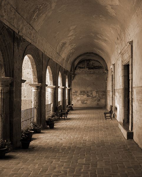 File:Interior convento 3.jpg