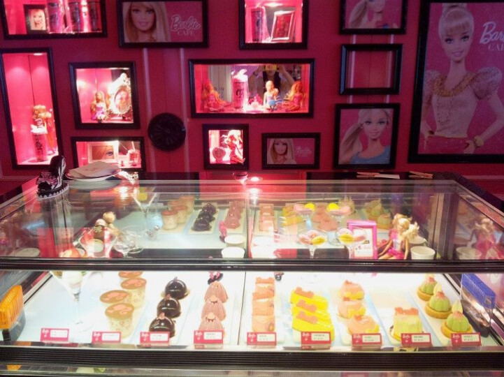 Barbie Cafe 上班上班 每天當芭比 