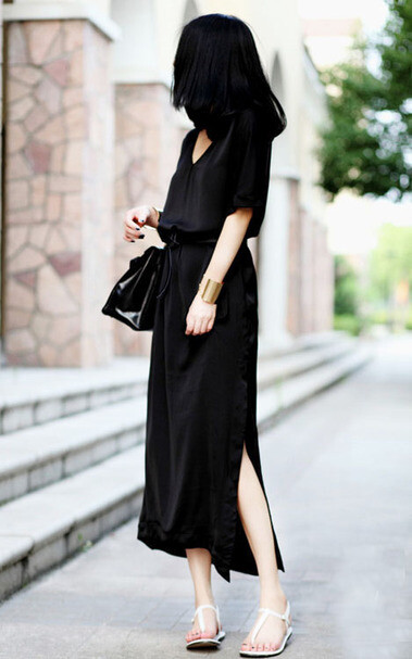 简洁的黑色长裙，绝对显瘦无敌！就爱黑白灰！