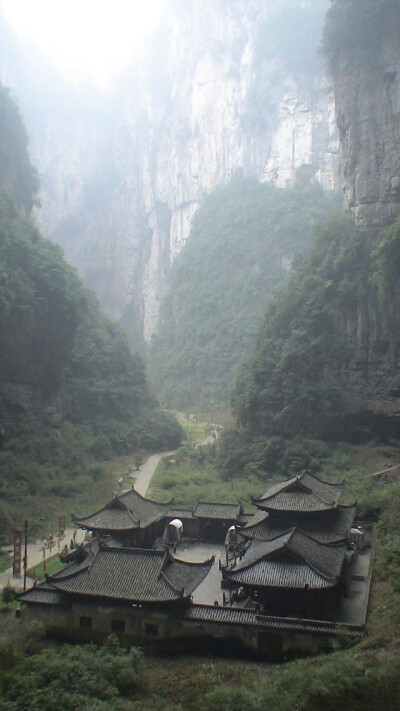 重庆武隆天生三桥风景区。