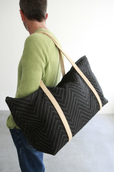 moving blanket bag. idea make ipad case out of moving blanket