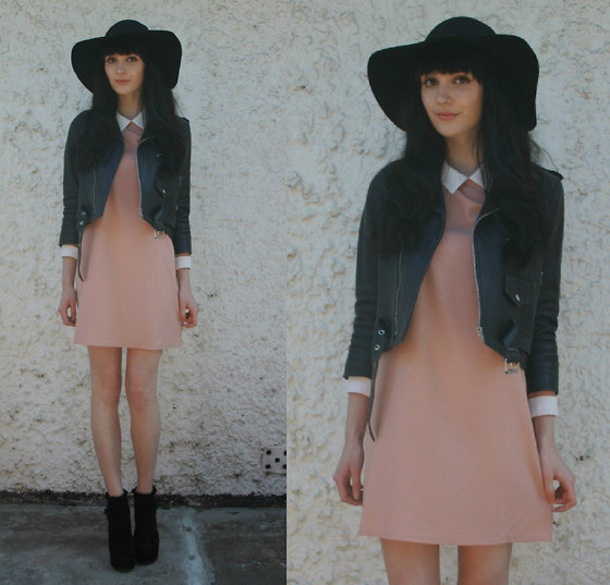 Frontrowshop.Com Dresss, Oasap Hat, Vintage Leather Jacket, Topshop Wedges, Topshop Black Frilly Socks