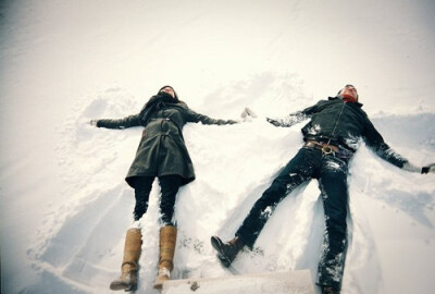 【和他的一千零一个愿望】躺在雪地里，一起画蝴蝶！