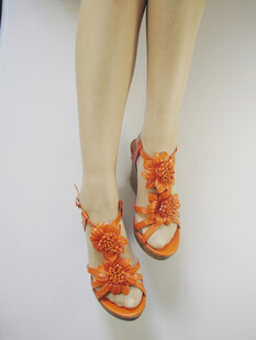 2013夏季波西米亚罗马坡跟凉鞋 花朵搭扣松糕高跟防水台女鞋 女