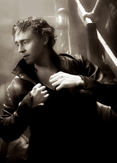 Tom Hiddleston 抖森