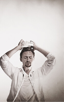 Tom Hiddleston