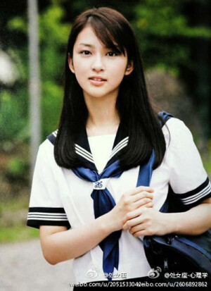 【我是处女座】超级爱忘事，并不是脑子不好，只是单纯不记事；喜欢乱想，然后黯然神伤；心太软，太容易感动；直脾气，有什么说什么，常常口无遮拦；很固执，不懂得放弃；典型的外冷内热，对陌生人文静的要命，对好友却闹起来像个疯子。【桑】