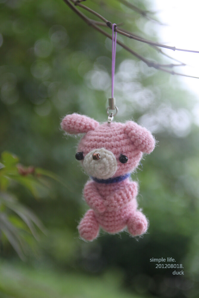 粉色的狗狗，用来做挂件。