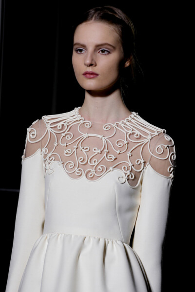 Valentino Spring 2013 Couture、