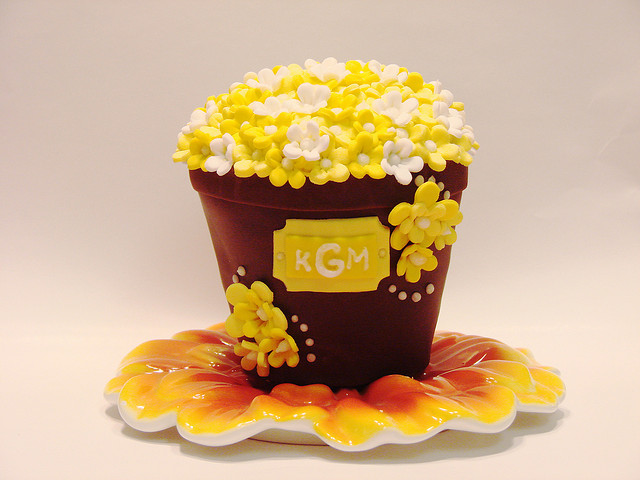 Flower pot mini cake for client.