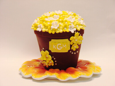 Flower pot mini cake for client.