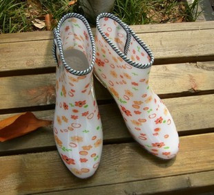夏款清爽雨鞋日本雨靴韩国女士透明水鞋时尚低筒塑料水靴