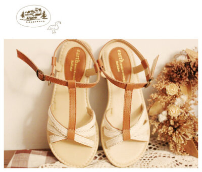 森女系蕾丝罗马平跟凉鞋eme