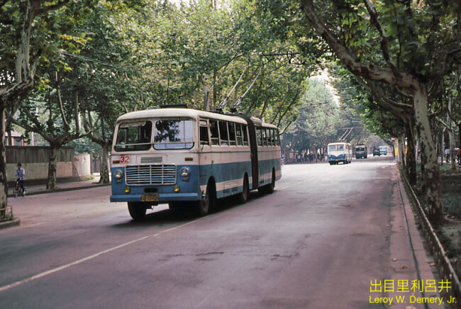 致父辈的青春：30年前的中国——南京 中山北路 1983【桑】