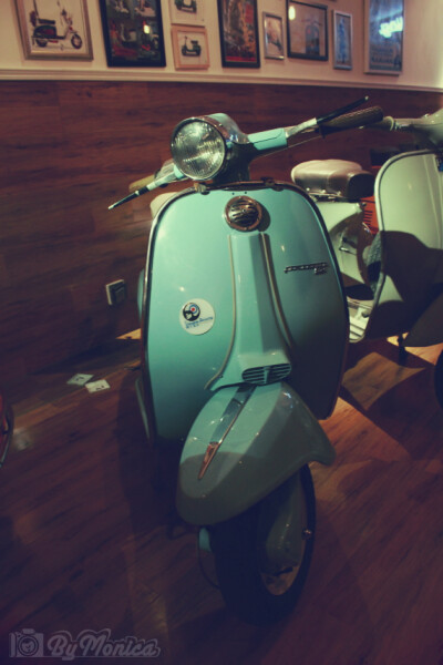 复古 摩托车 vespa