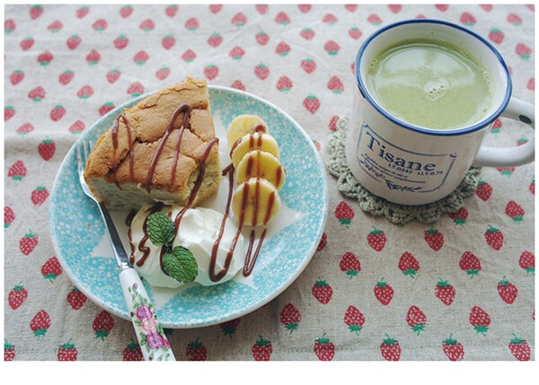 香蕉戚风+抹茶牛奶